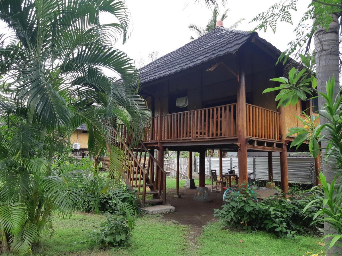 Tangga Bungalows غيلي آير المظهر الخارجي الصورة