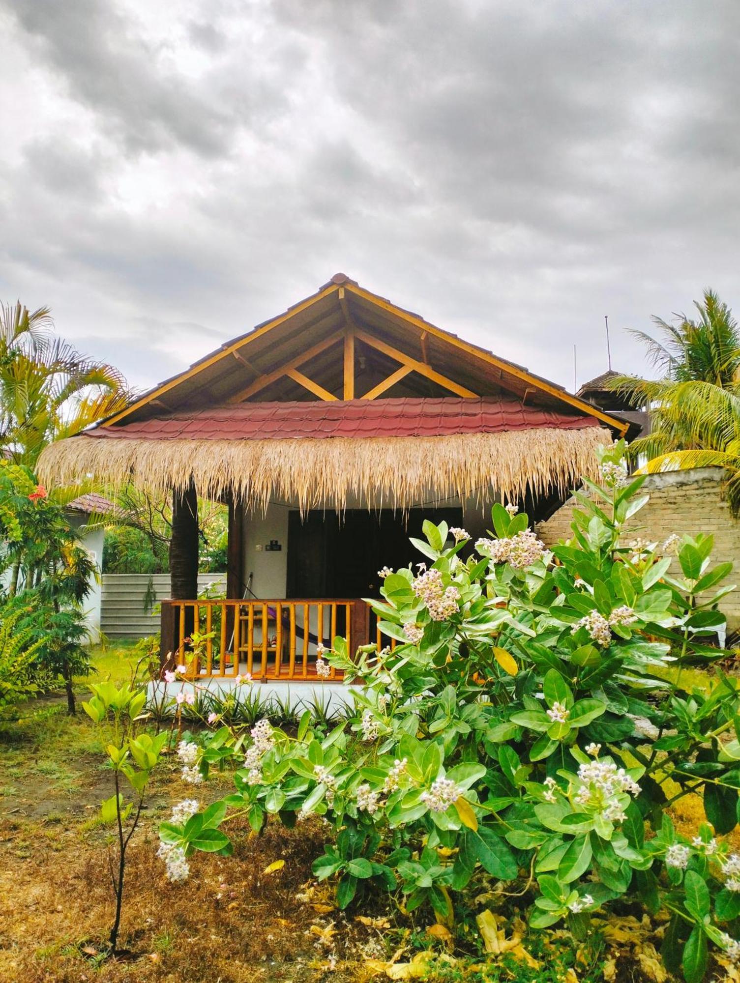 Tangga Bungalows غيلي آير المظهر الخارجي الصورة