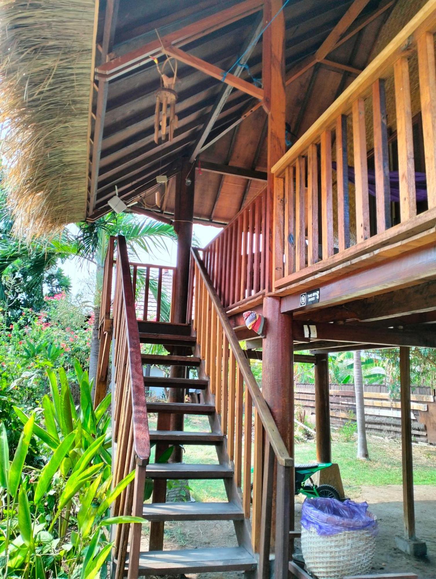 Tangga Bungalows غيلي آير المظهر الخارجي الصورة
