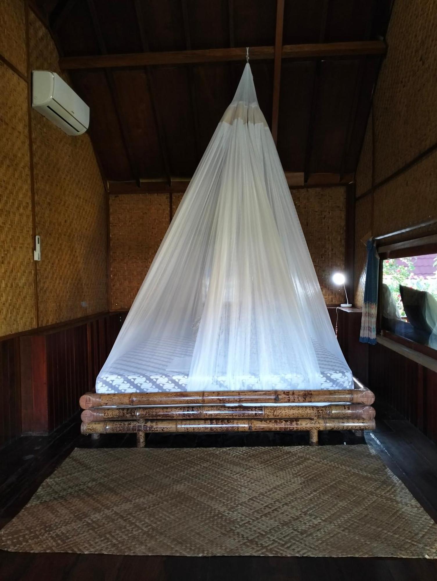 Tangga Bungalows غيلي آير الغرفة الصورة