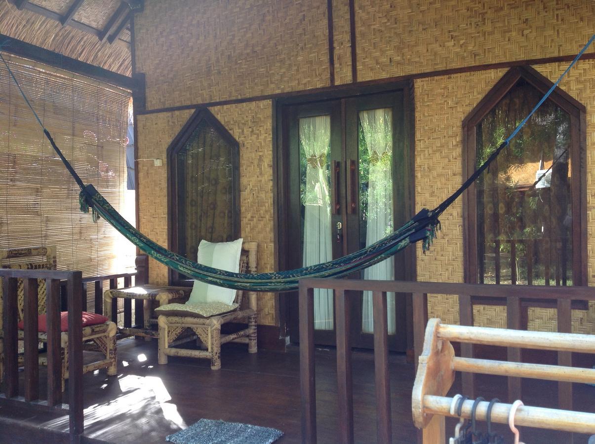 Tangga Bungalows غيلي آير المظهر الخارجي الصورة