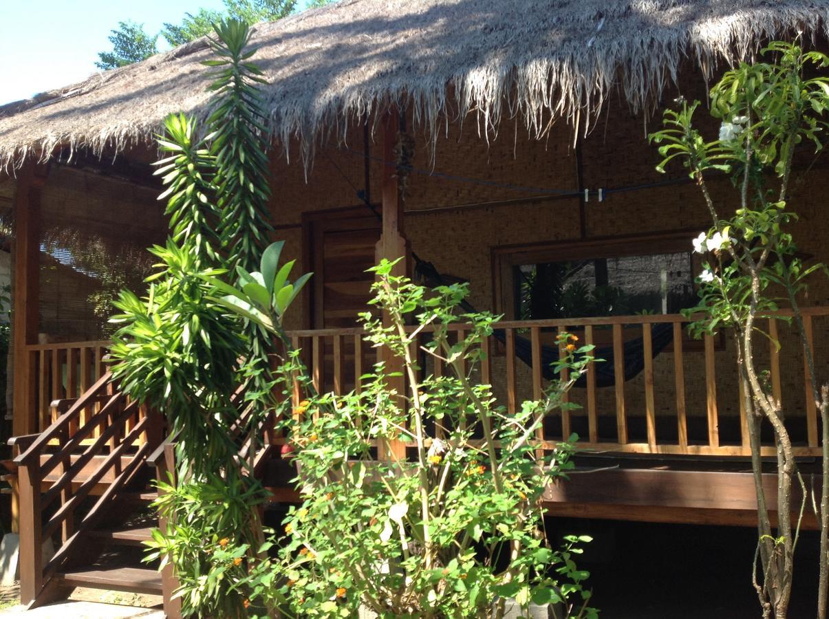 Tangga Bungalows غيلي آير المظهر الخارجي الصورة